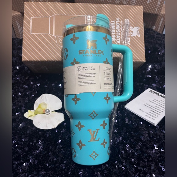Stanley Turquoise and Gold Patterned tumbler - Picture 1 of 10